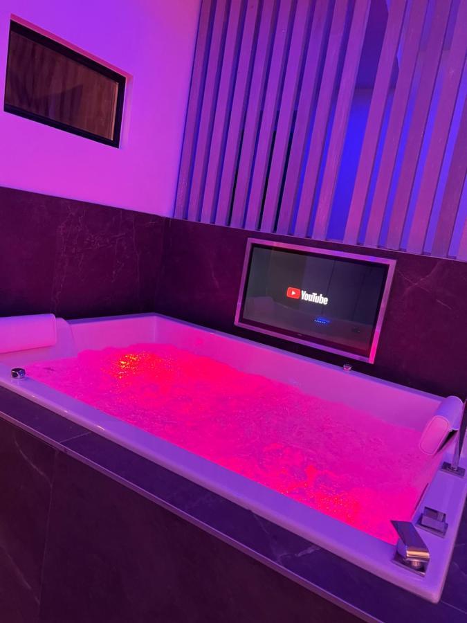 ジボールChic & Jacuzziアパートメント エクステリア 写真