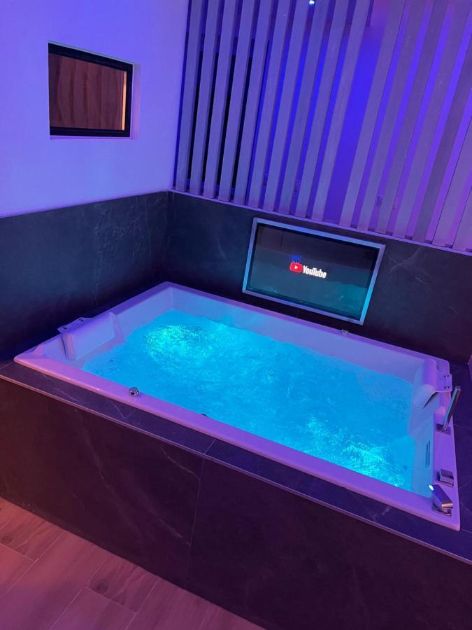 ジボールChic & Jacuzziアパートメント エクステリア 写真